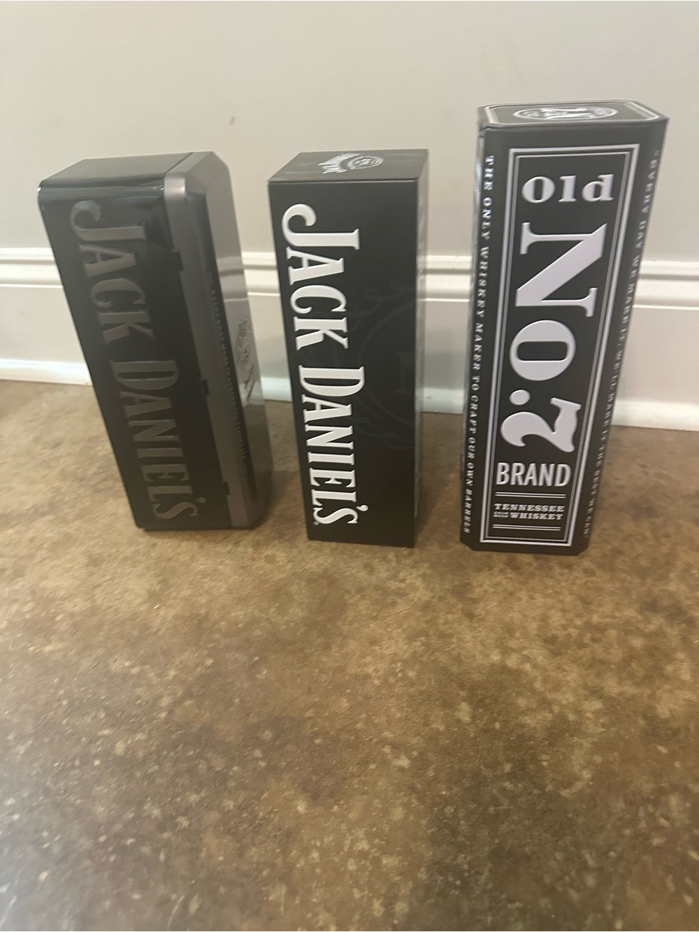 Jack Daniel's Old No.7 tin Boxes - Black